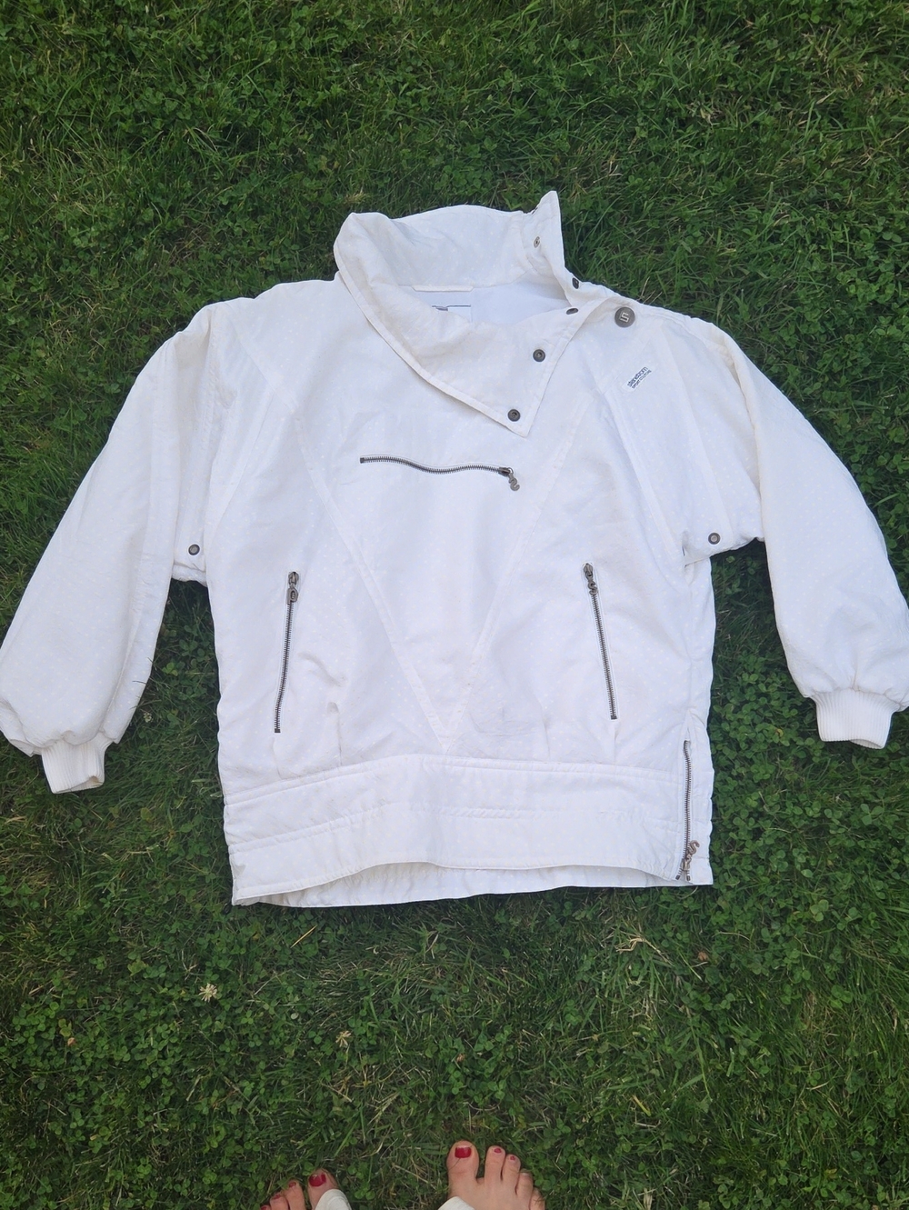 White Ski Pullover Jacket with Asymmetrical Zip